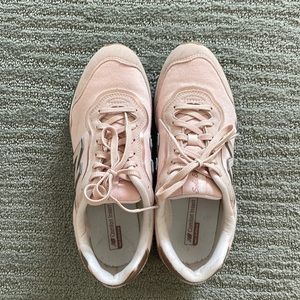 New balance Pink Sneakers